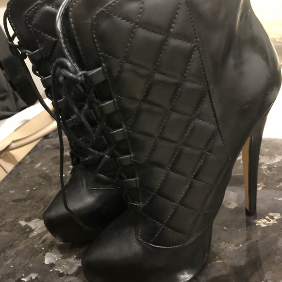 BeBe Booties - Size 6 - Picture 4 of 6